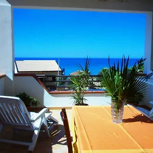 Couette-café Oasi, Marina di Palma